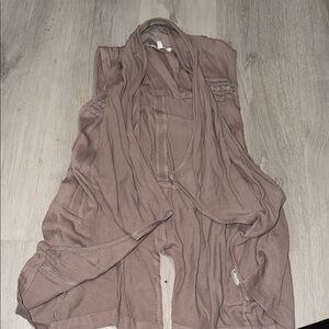 Maurice’s women’s Brown Sleeveless Cardigan Vest